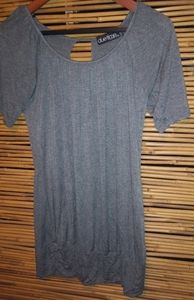 DUE TIME XL Gray Low Waist Maternity Top